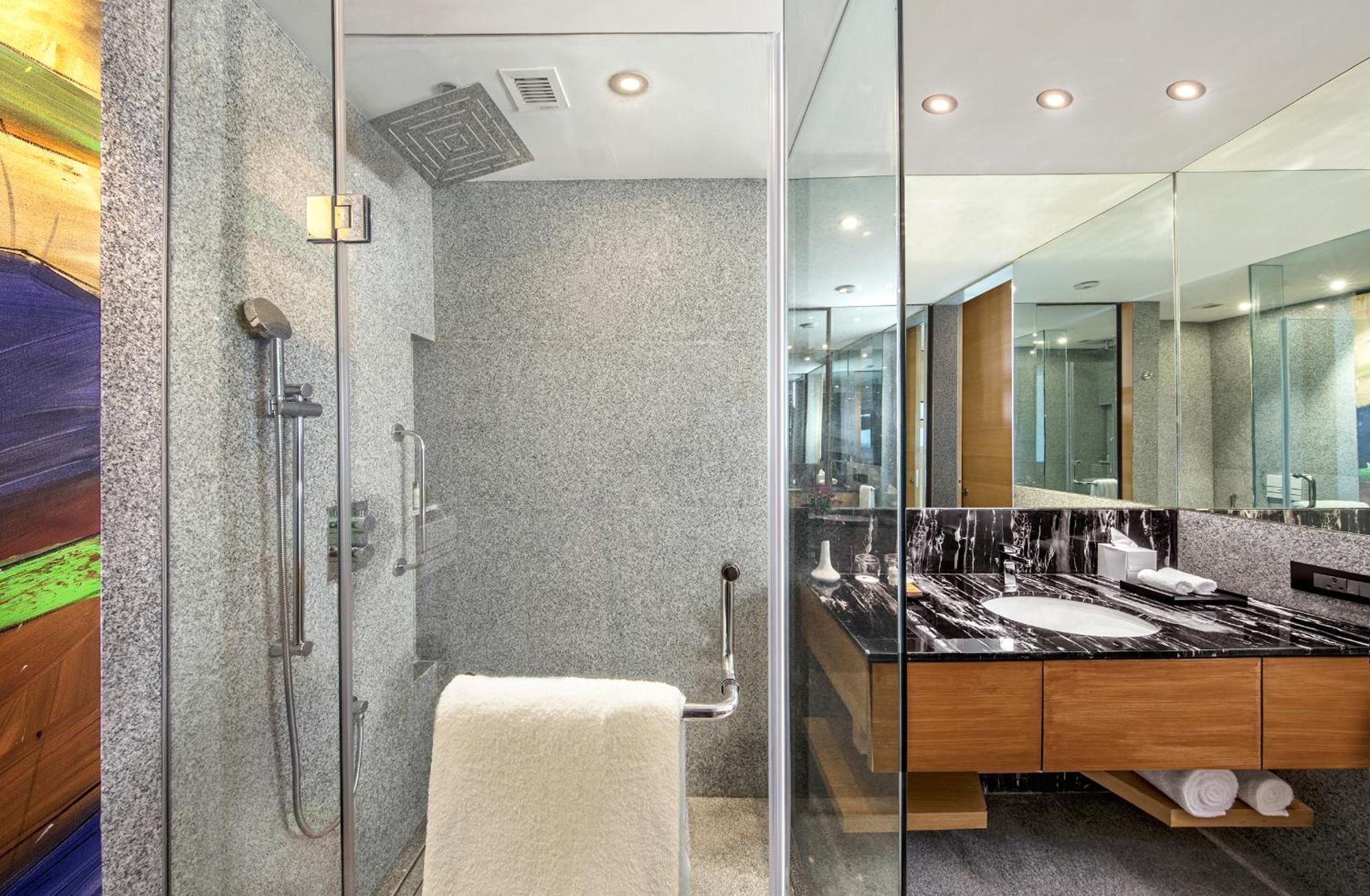 Doubletree By Hilton Ahmedabad Ξενοδοχείο Εξωτερικό φωτογραφία